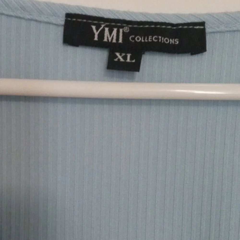 Drawstring top - Picture 2 of 4